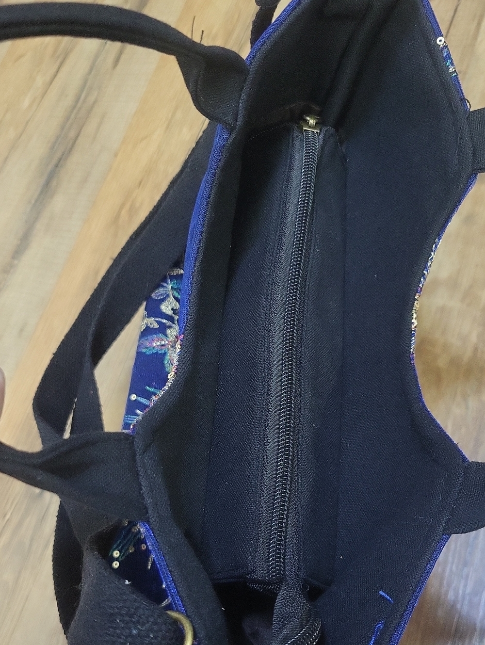 Blue Sequin Peacock Lightweight Handle & Removable Crossbody Strap Bag - Picture 12 of 15